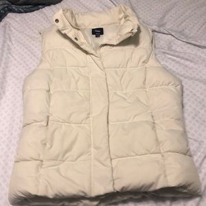 GAP cream vest.
